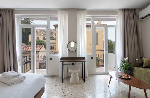 Plaka House | Mythodea Athens Suites