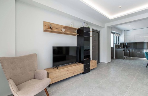 Vatolakkos Apartment | Neaira Ground Floor Apartment With Private Pool