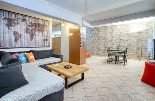 Ampelokipoi Apartment | Near metro apartment