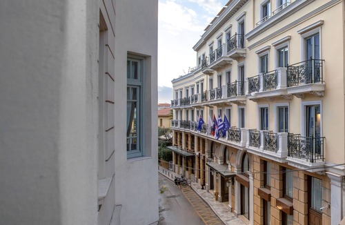 Plaka Apartment | Neoclassical Apartment close to Syntagma-Plaka