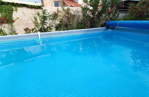 Anavyssos House | New Olivka House