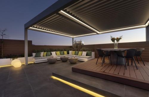 Kinosargous Apartment | NEW STUNNING PENTHOUSE W/SPECTACULAR VISTAS!