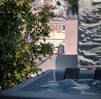 Ermoupoli Bed & Breakfast | Ninemian Suites Syros