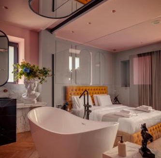 Ermoupoli Bed & Breakfast | Ninemian Suites Syros