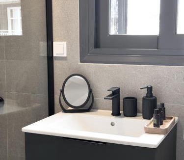 Agii Theodori Apartment | Niobe Χαλάρωση με στυλ στο κέντρο Αγίων Θεοδώρων