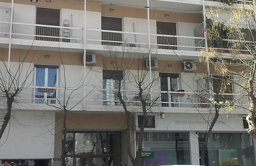 Ampelokipoi Apartment | No2 - Sunny 1-bedroom apartment