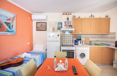 Dafnata House | Ntanis 43 - 1BR Cottage with spectacular view - hiking