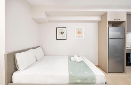 Attiki Apartment | Oculus Kolonos Suites by Live&Travel
