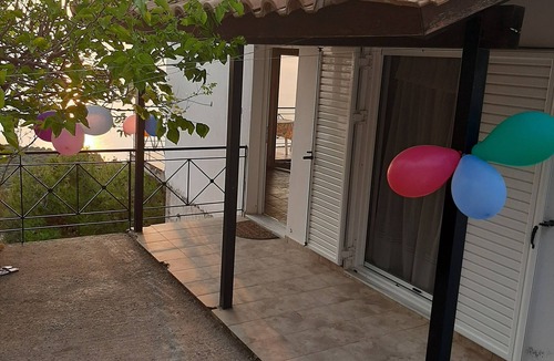 Lefkas Cottage | Oikos Vikentios