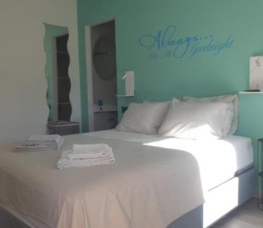 Kokkinon Khorion Bed & Breakfast | old zorbas place
