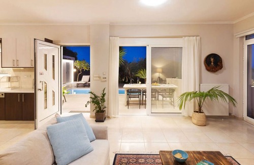 Platanias Town Cottage | Olive Garden Cottage with Heated Pool