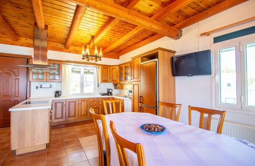 Drosia Villa | Omega Estate Resorts - Villa Paradiso