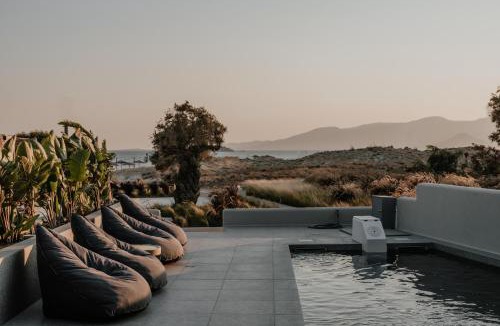 Plaka Villa | ONYM Curated Villas