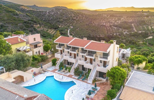 Stalos Apartment | Orestis old cottage house in Ano Stalos