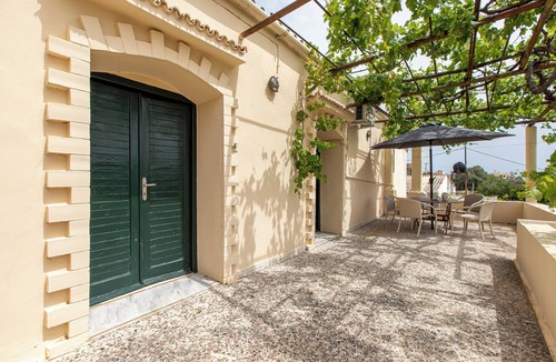 Stalos Apartment | Orestis old cottage house in Ano Stalos