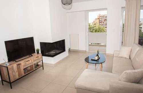 Keratsini-Drapetsona Apartment | Overlooking park flat close to the Piraeus Port-(DRAP-A7)