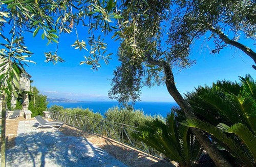 Nisaki Villa | Paleopetres Marnie - pool - sea views - beaches - premium location -
