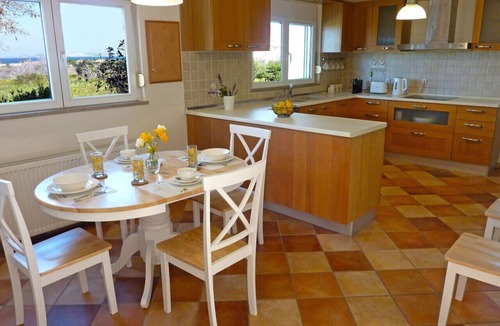 Zipari Villa | Panoramic Sea View Villa 3BR 4 Min to Beach