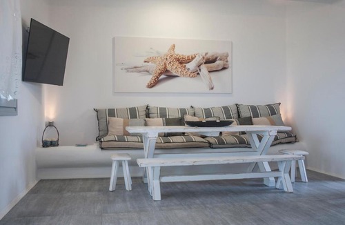 Logaras Apartment | Paradise Blue 4