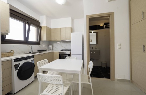 Palaiokastro Apartment | Paris studio in Palaiokastro near the beach and taverns