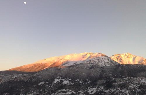 Feneos Ski Chalet | Pasithea Mountain Chalet