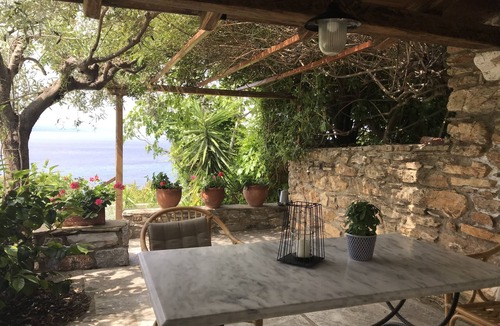 Koukounaries House | Peace, privacy, sea views and sunsets: Lephteris House with pool at Koukounaries