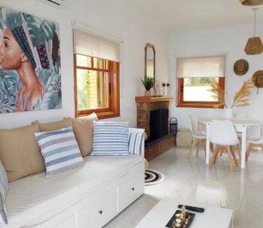 Kiveri House | Pelagos House "the seaside experience"