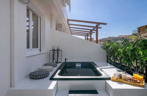 Plaka Apartment | Penthouse W/View & Plunge Pool