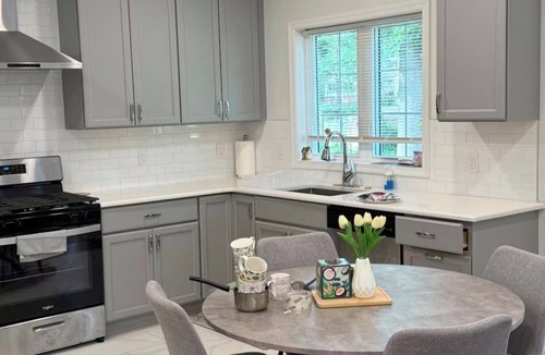North Brunswick House | Perfect 4-bedroom house with AC in North Brunswick Township