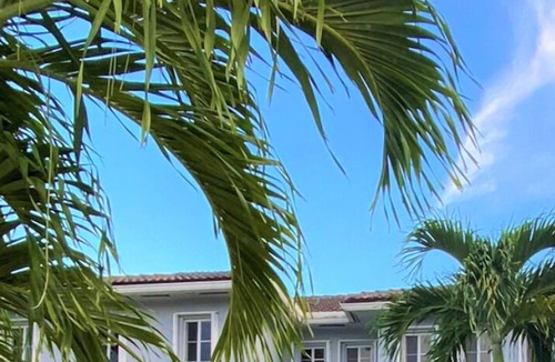 Country Walk Villa | Perfect base to explore Miami area’s, private heated pool, quiet location.