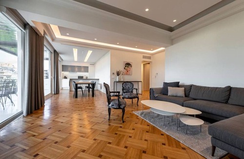 Kinosargous Apartment | Phaedrus Living: City Center Luxury Flat N. Kosmos