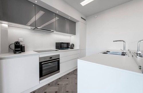 Kinosargous Apartment | Phaedrus Living: City Center Luxury Flat N. Kosmos