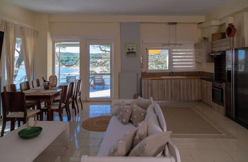 Lavreotiki Hotel | Poseidon Beach Villas