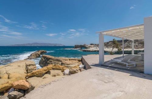 Apollonia House | Poseidon House