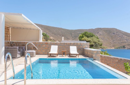 Patmos Villa | Premium Pool Villa for 4 guests