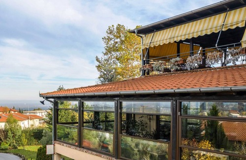 Naousa Bed & Breakfast | Premium Triple Suite - Esperides Paradise Retreat