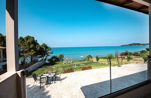 Alykes House | Private house withing few steps from the beach!