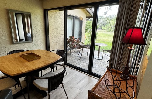 The Meadows Villa | Quaint and classy golf course villa in the Meadows