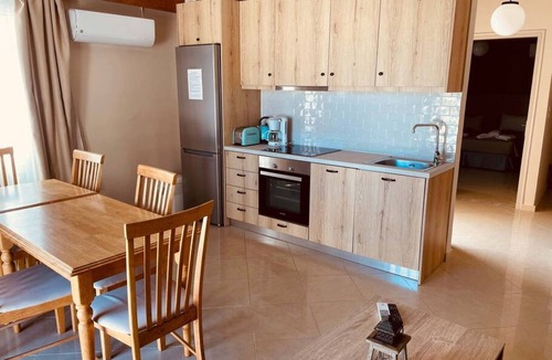 Platanias Town Villa | Quest Star Villa - 20meters to beach. Sleeps 8.