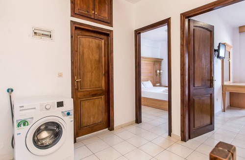 Skala Fourkas Villa | R 1463 Two Bedroom Maisonette with Pool View, Private Balcony & Welcome Drink.