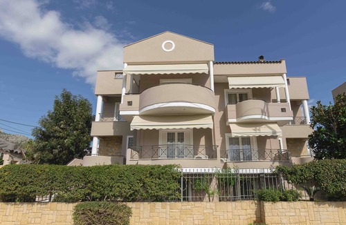 Nea Makri Condo | Relaxing beach home next to sparkling waters