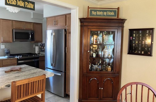 Charleston House | Remodeled Cape Cod in desirable Kanawha City