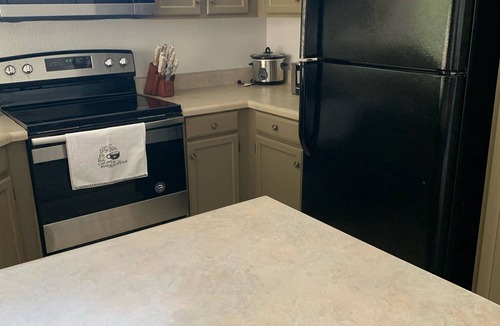 Val Vista Lakes Condo | Resort Style Condo for Rent in Beautiful Beach Club Village. Long and short rent