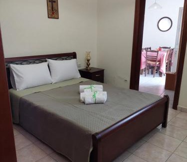 Aigani House | Ria's Appartment Egani
