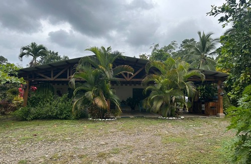 Las Horquetas Hotel | Riverside Lodge