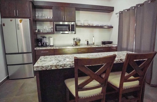 Armenia Hotel | Roaring River Resort