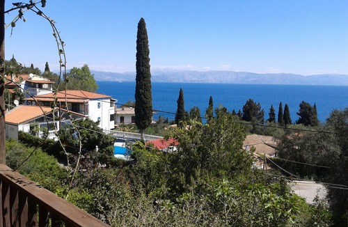 Dafnata Apartment | Romantic sea view Studio for two