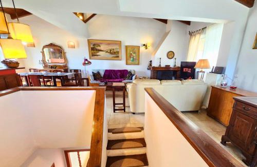 Agios Dimitrios Apartment | Roof Garden Loft