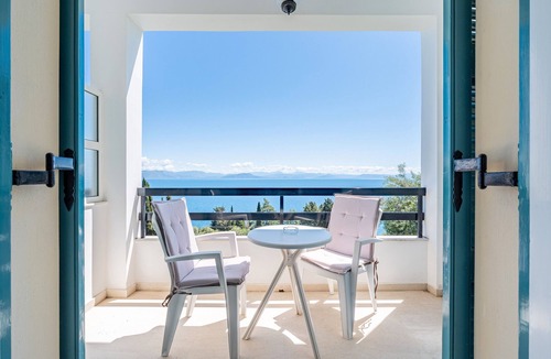 Benitses Apartment | Room 'Sea View 3' with Private Terrace, Wi-Fi and Air Conditioning