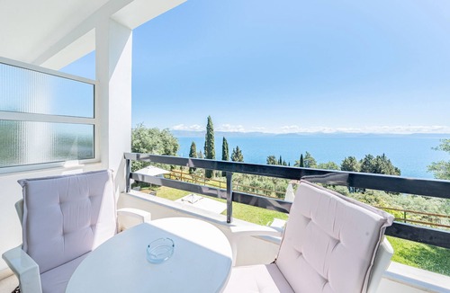 Benitses Apartment | Room 'Sea View 6' with Private Terrace, Wi-Fi and Air Conditioning